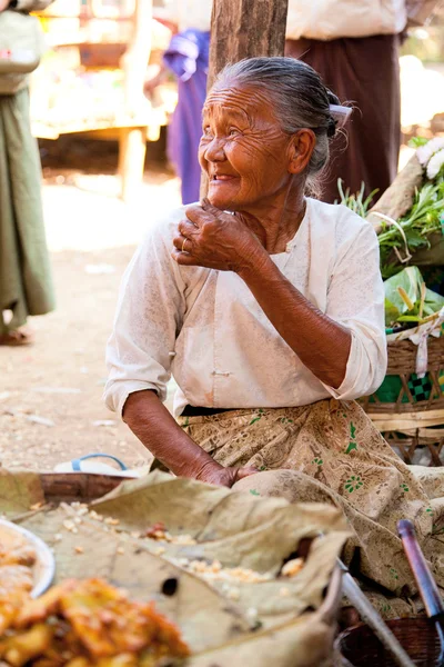 Mercado de cinco días, Inle Lake — Foto de Stock