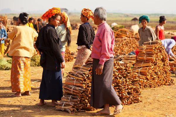 Mercado de cinco días, Inle Lake —  Fotos de Stock