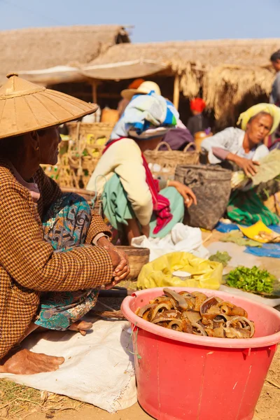 Mercado de cinco días, Inle Lake — Foto de Stock