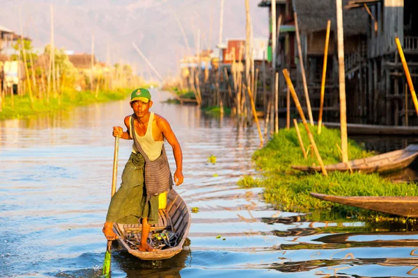 インダー漁師、インレー湖で, ミャンマー — ストック写真