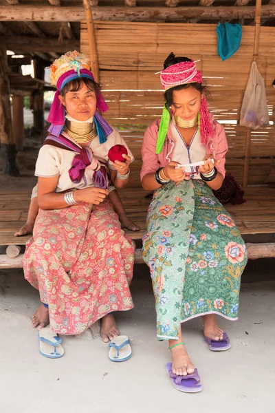 Long neck women in Thailand — Stock Photo, Image