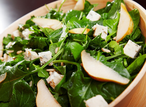 Fresh spinach salad with cheese