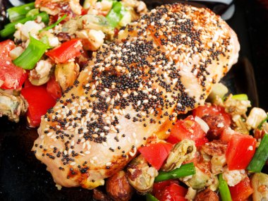 Salsa tavuk dolması