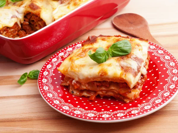 Klasyczny włoski lasagne Bolognese — Zdjęcie stockowe