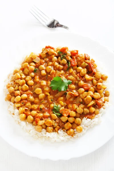 Channa Masala sobre arroz cozido no vapor — Fotografia de Stock