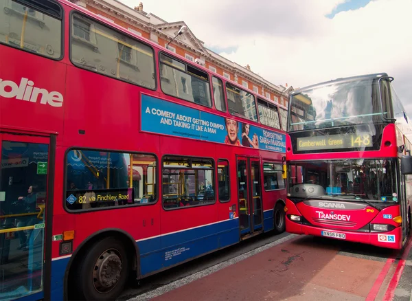 Autobus à deux étages à Londres — Photo