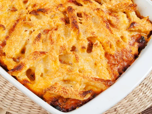 Macarrones al horno y queso —  Fotos de Stock