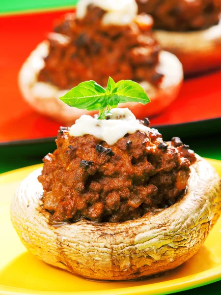 Stuffed mushrooms with meat and mozzarella — Stock Photo, Image