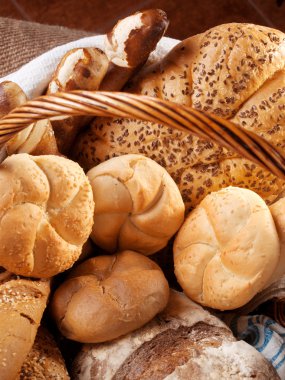 Dağlarda kış ağaçları