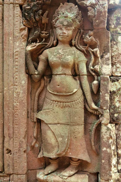 Apsara carving, Angkor wat — Stock Photo, Image