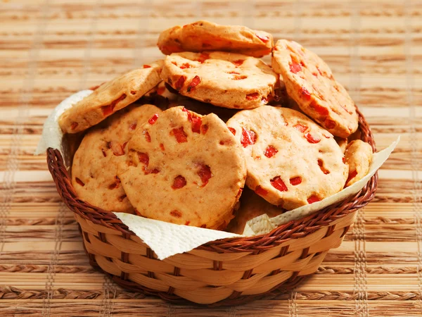 Biscoitos caseiros com pimentas — Fotografia de Stock