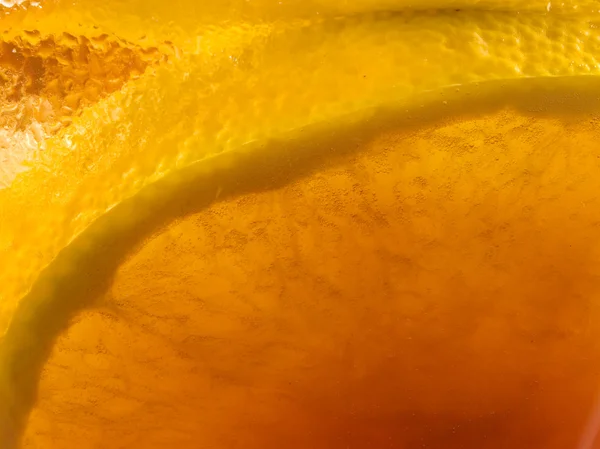 Оранжевый слайс в коктейле — стоковое фото