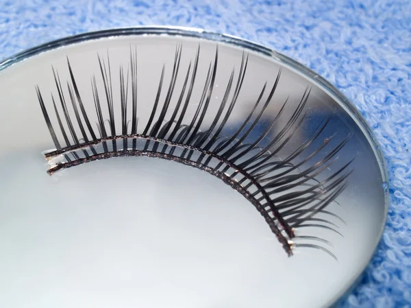 Schwarze falsche Wimpern — Stockfoto