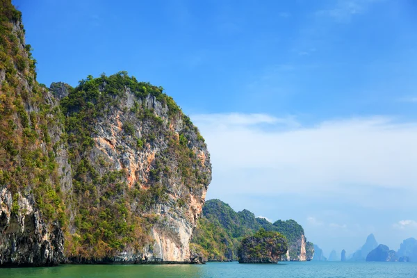 攀牙湾群岛附近普吉岛 — 图库照片