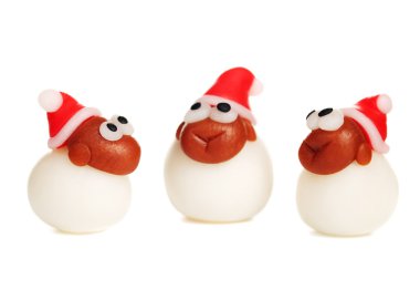 Koyunları santa şapka ile