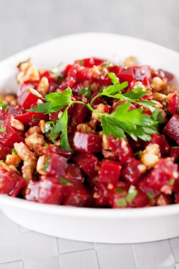 Sağlıklı pancar salatası