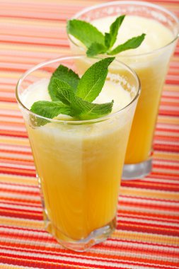 Mango smoothies bardak