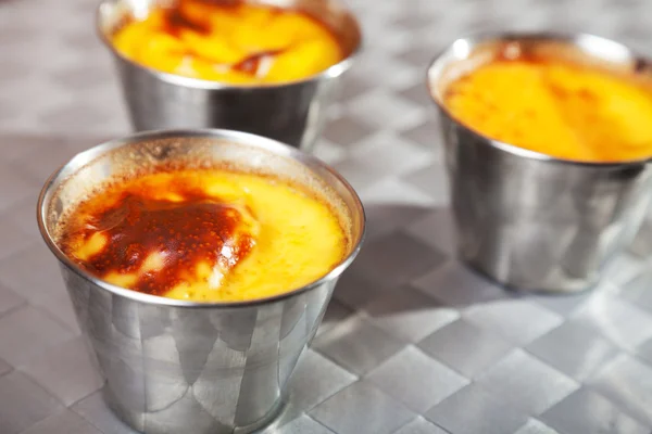 Hemgjord creme caramel — Stockfoto