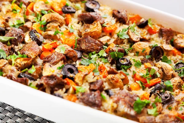 Rijst en rundvlees casserole — Stockfoto