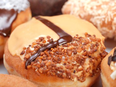 Çörekler beyaza izole edilmiş