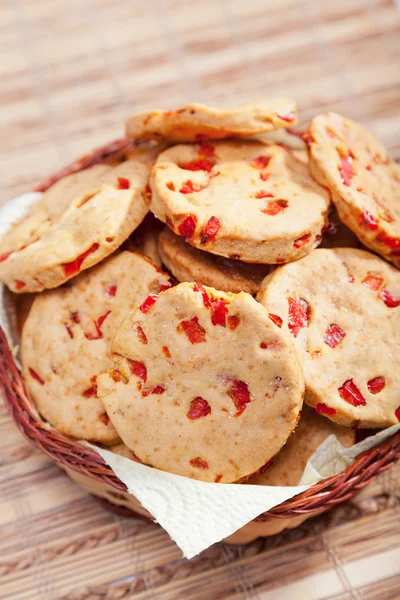 Biscoitos caseiros com pimentas — Fotografia de Stock