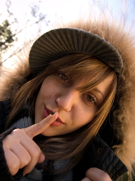 Adolescente chica al aire libre —  Fotos de Stock