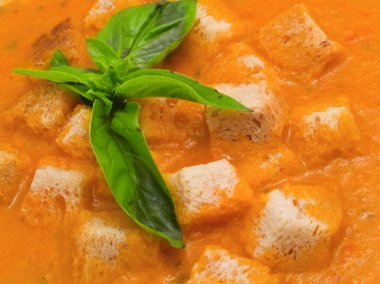 İtalyan Közlenmiş domates çorbası