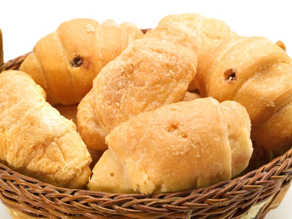 Croissants em cesta em branco — Fotografia de Stock