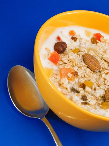 Desayuno de cereales con cuchara — Foto de Stock
