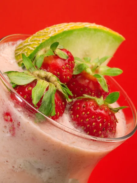 Aardbei en watermeloen Smoothie — Stockfoto