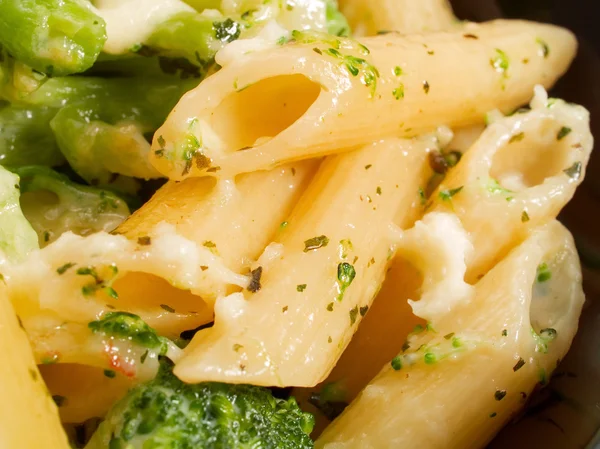 Penne With Broccoli and Mozzarella — Stock Photo, Image