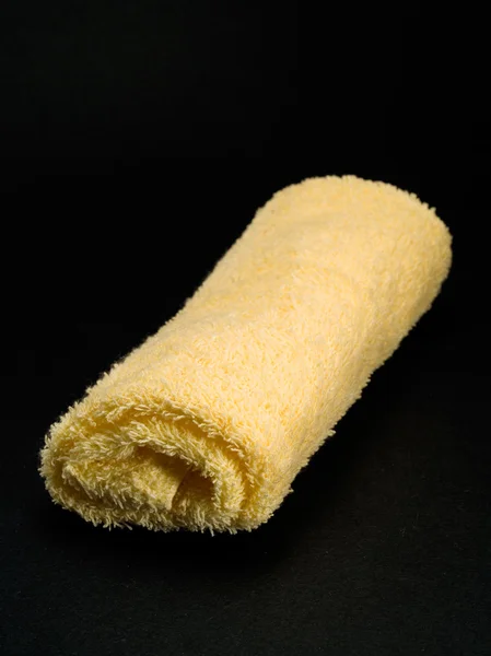 Asciugamano isolato su nero — Foto Stock