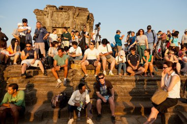 Angkor Wat dan Phnom Bakheng