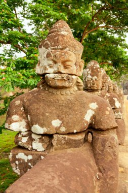 Yüzleri Bayon Tapınağı, Angkor Wat