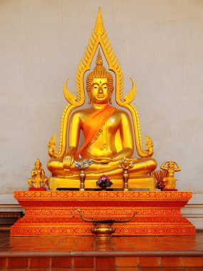 Wat Chedi Luang Buda heykeli