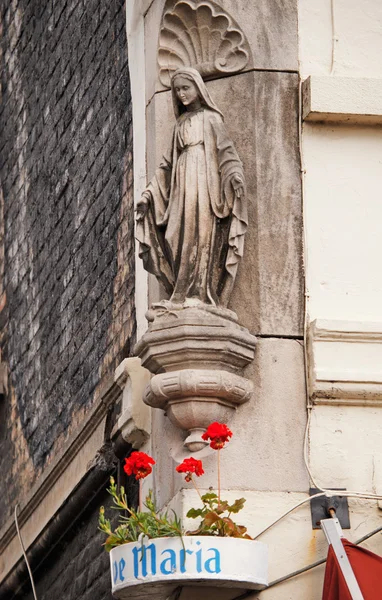 Estatua de la Virgen, Brujas — Foto de Stock