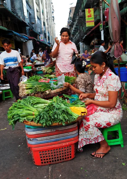 Straatmarkt in Yangon — Stockfoto