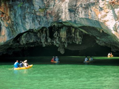 Pang Nga Körfezi, Tayland'da Kayak