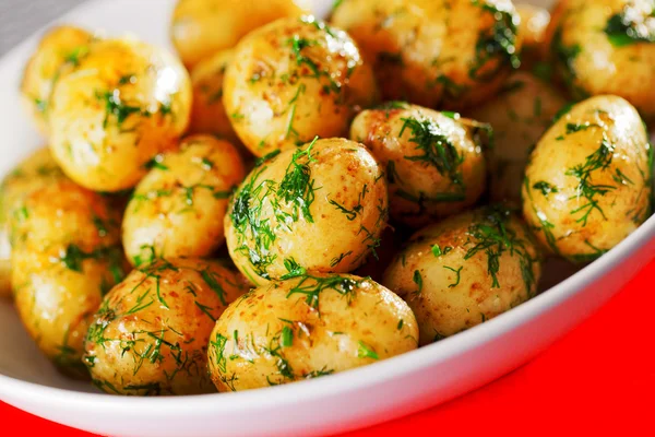 Patatas salteadas con eneldo — Foto de Stock