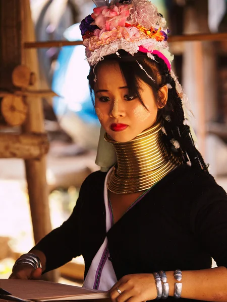 Long neck woman in Thailand — Stock Photo, Image