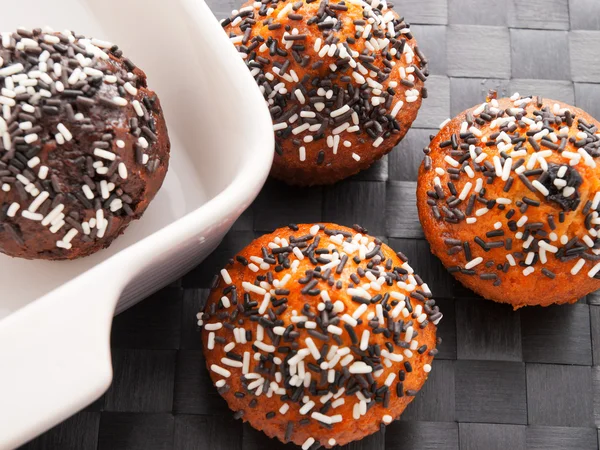 Cupcakes met chocolade glazuur — Stockfoto