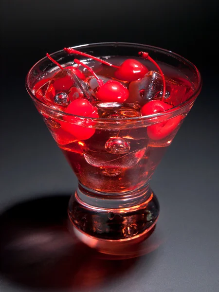Manhattan Cocktail on dark — Stock Photo, Image