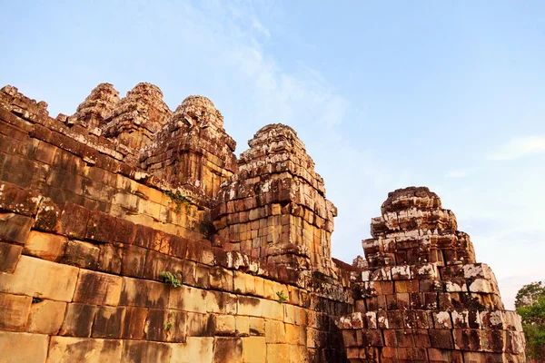 Phnom Bakheng v Angkor Wat — Stock fotografie