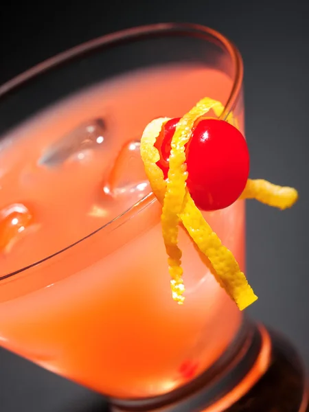 Smakelijke Cocktail drinken — Stockfoto