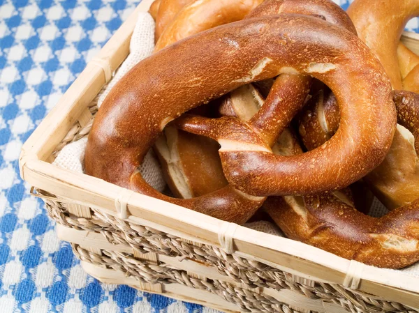 Pretzels nourriture sur fond — Photo