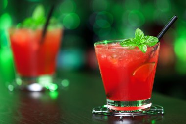 Kokteyller koleksiyonu için malzemeler