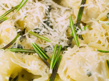 makarna koleksiyonu - peynirli ravioli