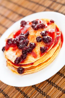 Böğürtlenli reçel krep