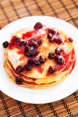 Böğürtlenli reçel krep