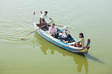 Ayeyarwady Nehri Gezisi